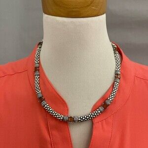 Silver-tone Amber Stones Women's Fashion Necklace NWOT